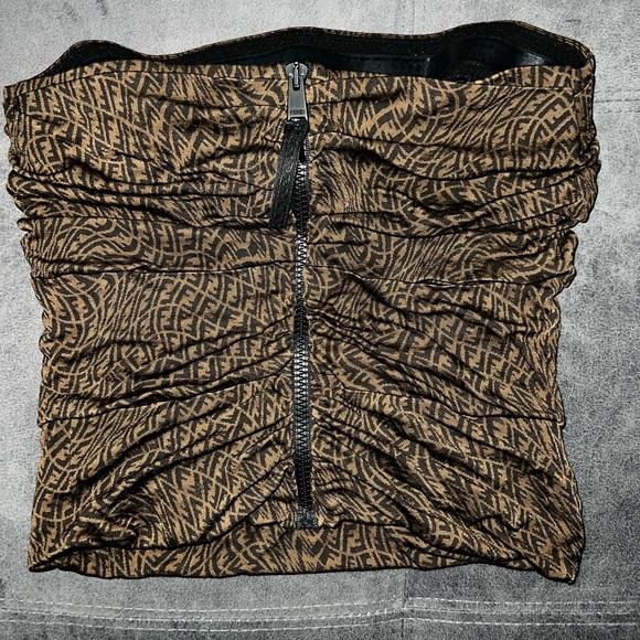 Logo twisted tube top. Size 46. - Picture 3 of 9